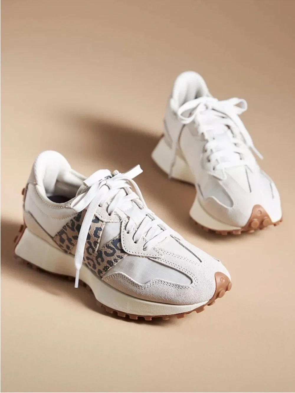 New Balance 327 Sneakers Linen/Sea Salt/Leopard - Picture 1 of 6